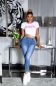 Preview: High Waist-Jeans mit diagonalier Knopfleiste in blue washed
