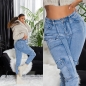 Preview: High Waist Jeans im Cargo-Design mit Pattentaschen - blue washed