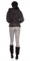 Preview: Taillierte Steppjacke mit Kapuze in schwarz