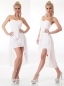 Preview: Bandeau-Minikleid im Vokuhila-Look mit Knoten-Dekolleté in weiß