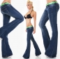 Preview: Flare Cut Jeans mit breitem Kunstleder-Gürtel in blue washed