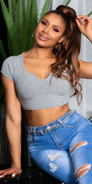 Bauchfreies Shirt mit sexy Schlitz-Cut-Out in grau