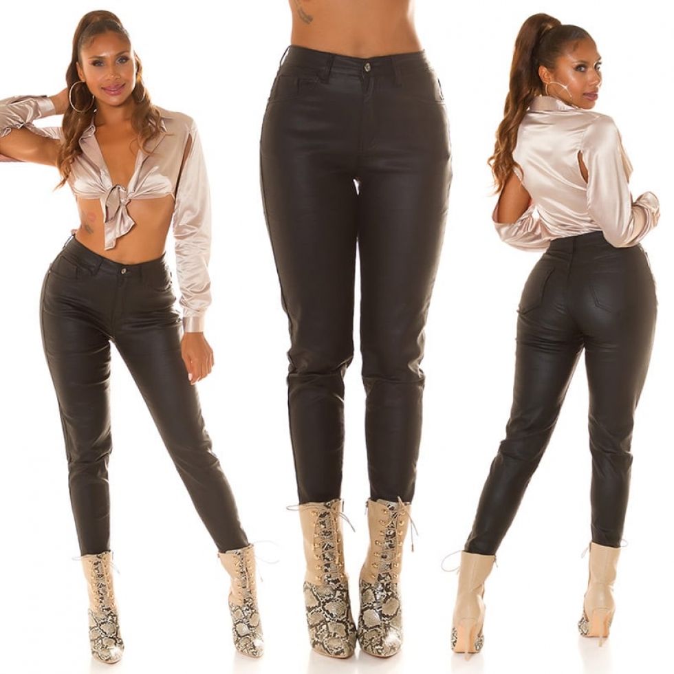 Highwaist Kunstlederhose im Boyfriend-Style - schwarz