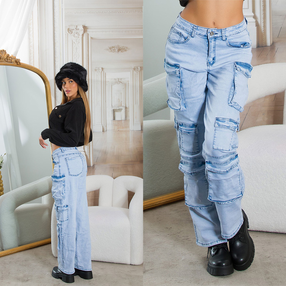 Hippe High Waist Cargo Jeans im lässiger Schnittform - light blue