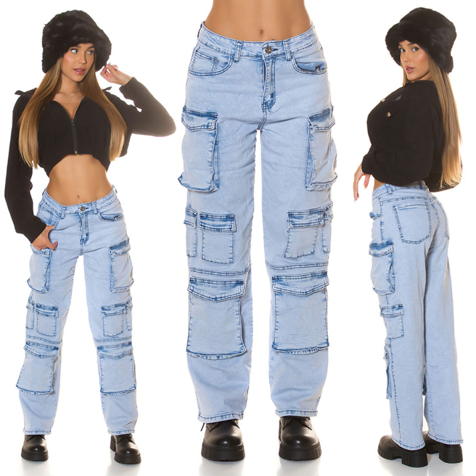 Hippe High Waist Cargo Jeans im lässiger Schnittform - light blue
