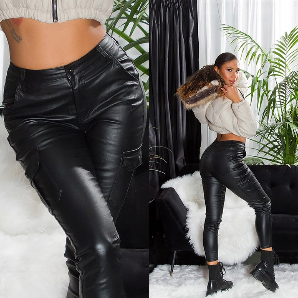 Sexy Lederlook-Hose im Cargo-Design - schwarz