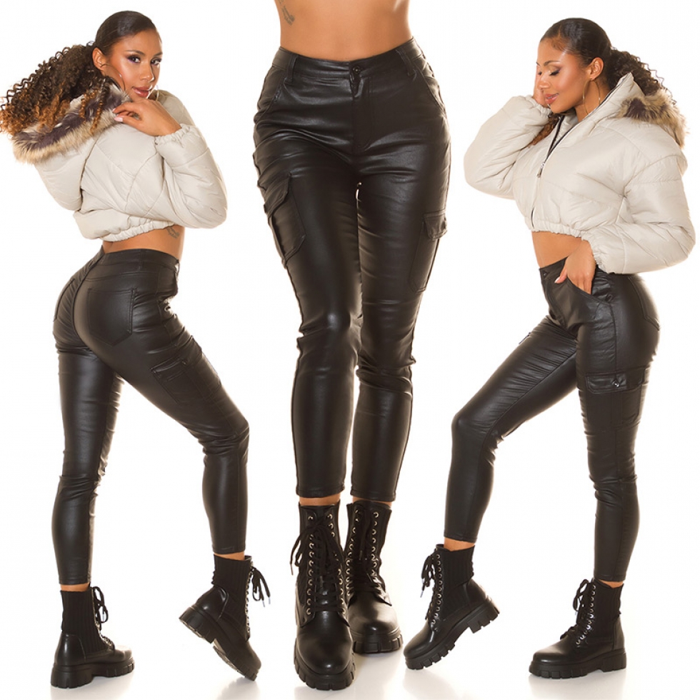 Sexy Lederlook-Hose im Cargo-Design - schwarz