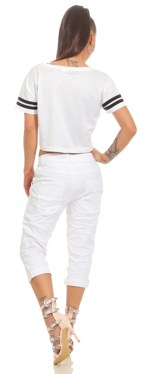 Capri-Jeans mit diagonaler Knopfleiste in weiß