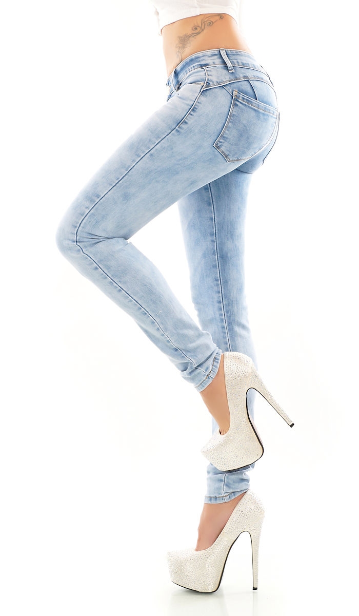 Slim Fit Schnee Jeans mit Push Up Effekt in acid blue