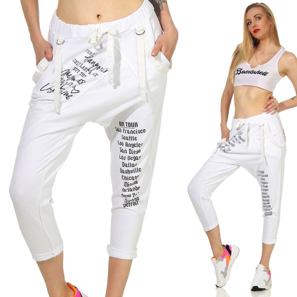 Harems-Freizeithose mit Schrift-Prints und Zier-Hosenträgern - weiß