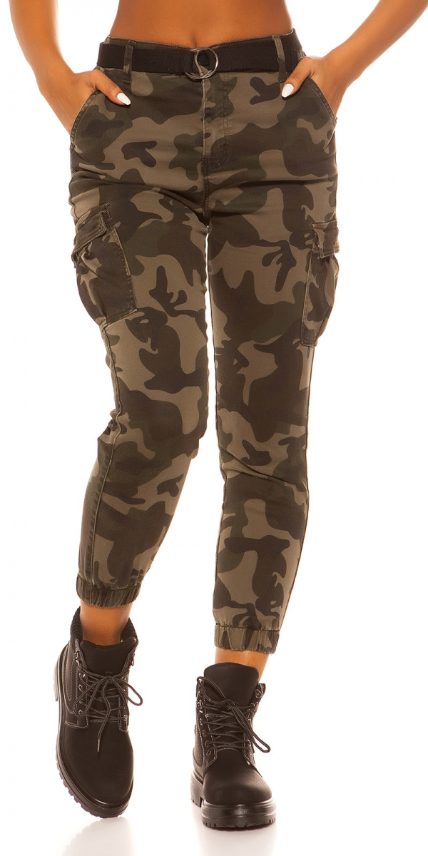 Camouflage Jeans mit Pattentaschen