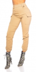Lässige Cargo-Hose mit seitlichen Pattentaschen - beige