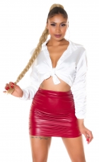 Preview: Eleganter Kunstleder Rock mit Raff-Effekten - rot