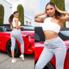 Preview: Moderne Jogginghose mit Schrift-Print in grau