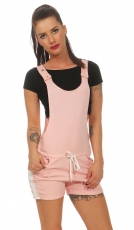Lässige Hotpants-Latzhose mit seitlichen Streifen-Applikation in rosa