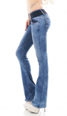 Moderne Bootcut-Jeans mit Stretch-Gürtel light blue