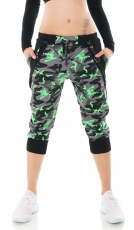 Capri Freizeithose im Camouflage-Look mit Zier-Bändern - neon grün