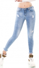 Sexy 7/8-Jeans mit modischen Used-Effekten in bleach blue