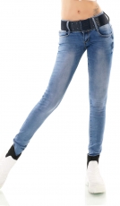 Slim Fit Röhren-Jeans mit breitem Kontrast-Gürtel in light blue