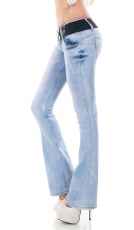 Modische Bootcut-Jeans mit Stretch-Gürtel in light blue