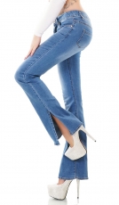 Stretch-Jeans im Bootcut-Style mit seitlichem Beinschlitz in light blue