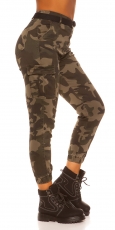 Preview: Cargo-Jeans mit Pattentaschen und Gürtel - camouflage