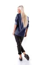 Preview: Legerer Pullover mit Pailletten und Schriftzug-Verzierungen - blau